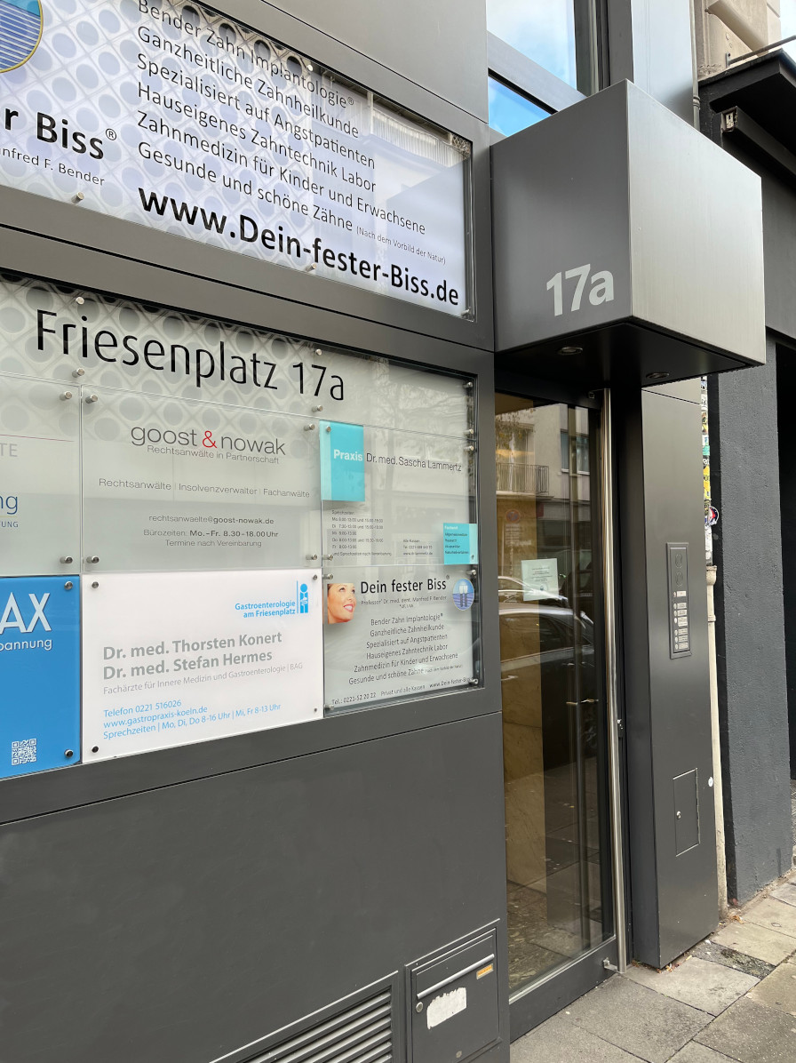 Außenansicht der Praxis